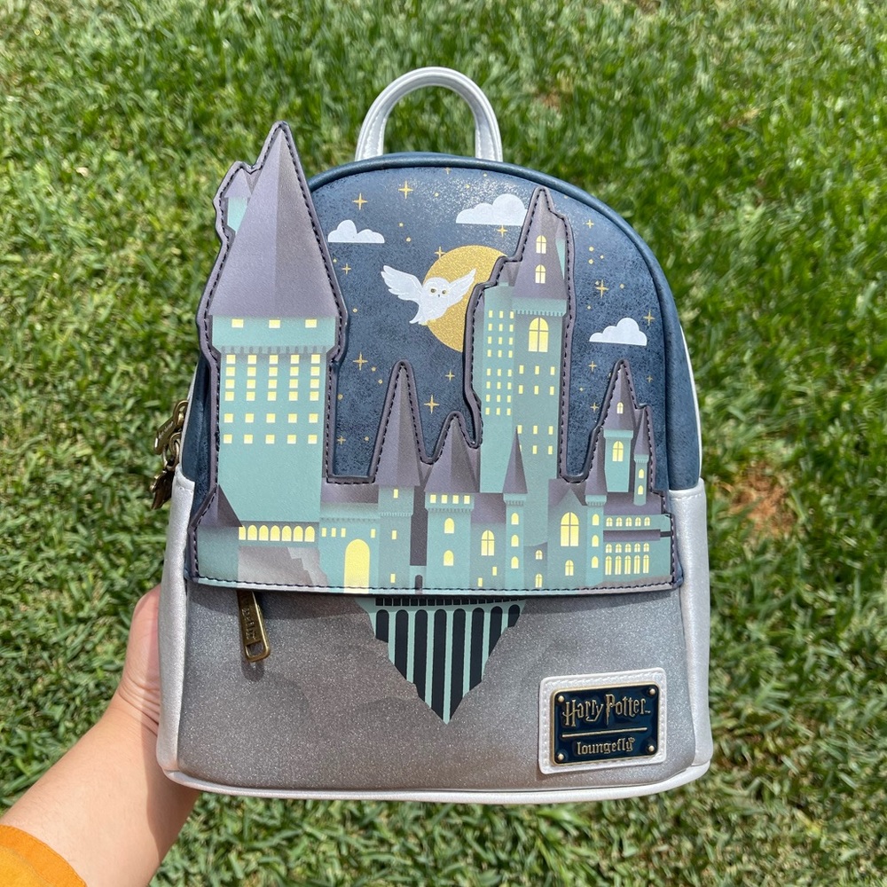 Harry Potter Hogwarts Loungefly Mini Backpack Parks exclusive